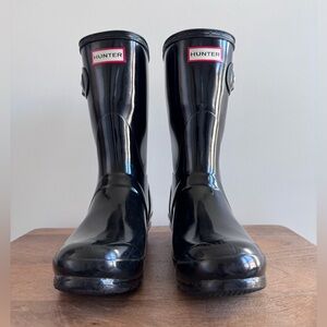NWOT Hunter original black glossy short rain boots
